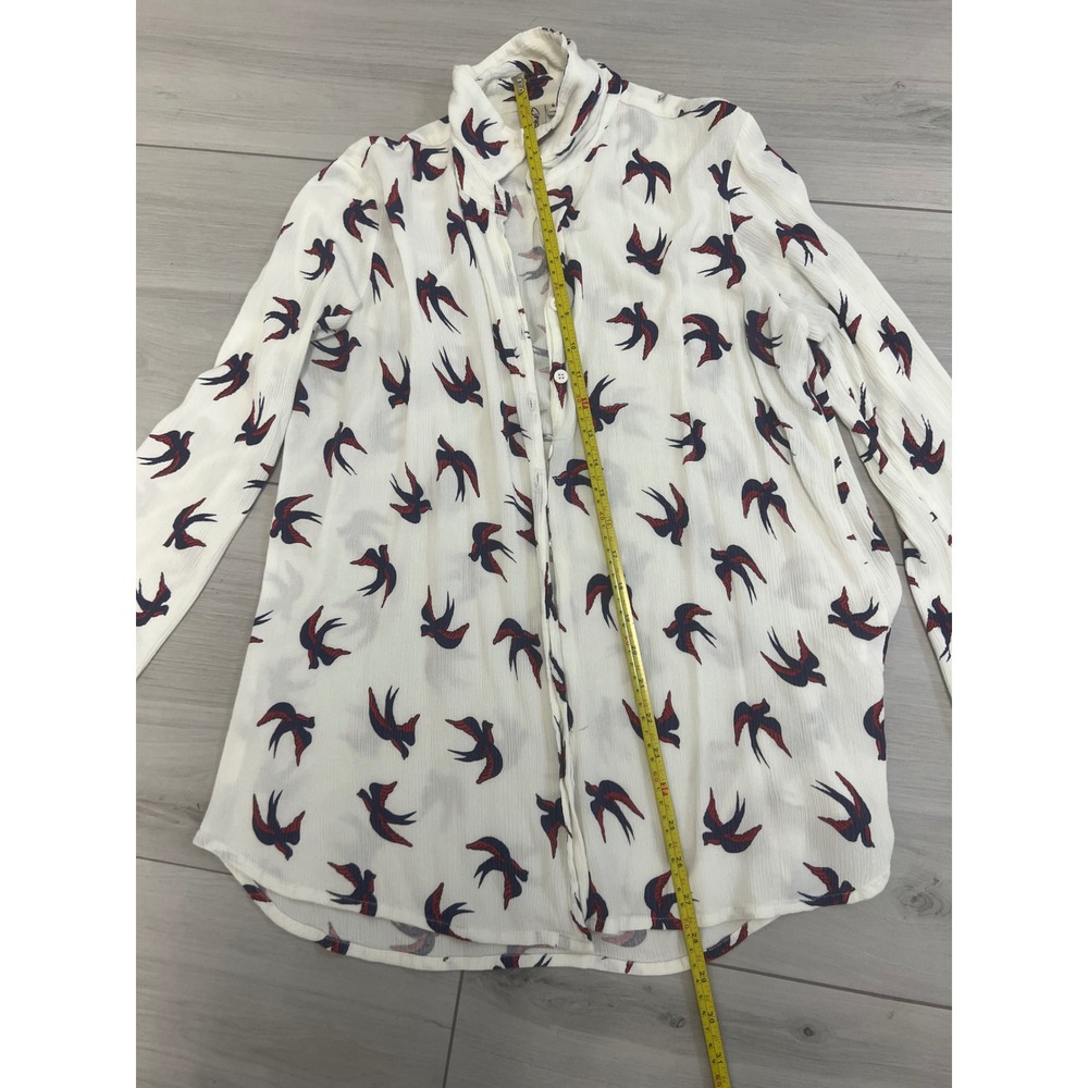 Ruby Rocks Blouse Womens Sz 8 White Swallow Bird Print Button Down Crepe Top - Picture 9 of 9